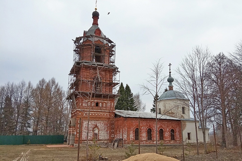 Воскресенский храм с. Карпово